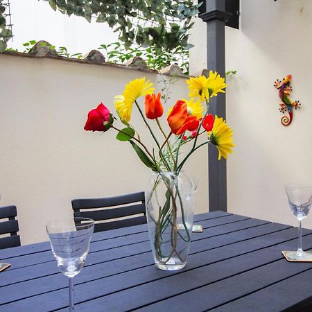 Florentia Apartment By Tuscanywego Firenze Bagian luar foto