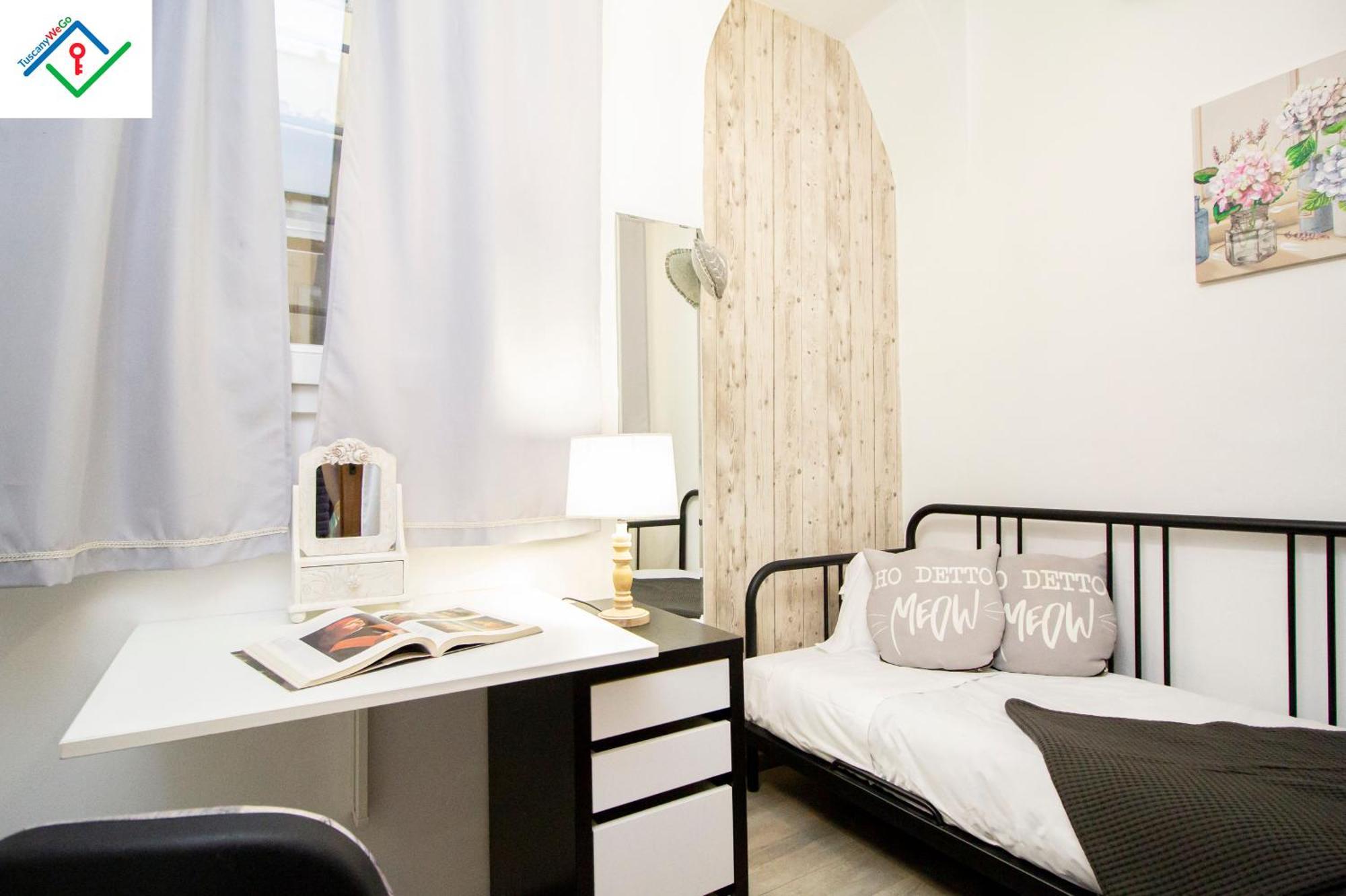 Florentia Apartment By Tuscanywego Firenze Bagian luar foto